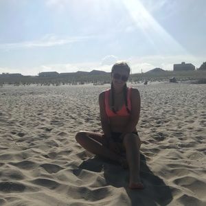 Meet your Posher, Athena